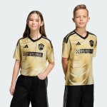 Kinder FC Augsburg 2025/26 Sondertrikot – Creme Kinder FC Augsburg 2025/26 Sondertrikot – Creme