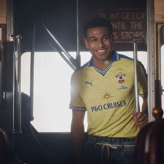 Herren Southampton Saison 2025/26 50-jähriges Jubiläum Trikot Herren Southampton Saison 2025/26 50-jähriges Jubiläum Trikot