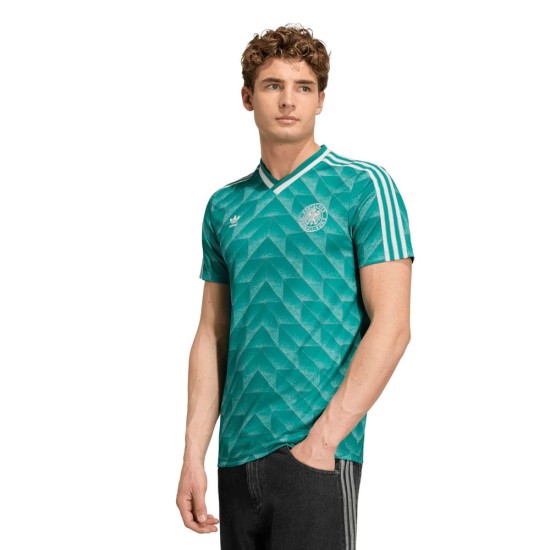 Kinder Deutschland 1990 Away Retro-Trikot