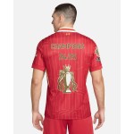 Damen Liverpool 2024/25 Heim LFC Champions Trikot & Goldene Trophäe & Abzeichen
