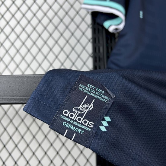 Damen 1. FC Köln 2025/26 Spezial Langarmtrikot Damen 1. FC Köln 2025/26 Spezial Langarmtrikot