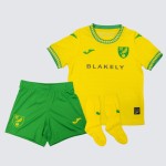Kinder Norwich City 2025/26 Heimset Kinder Norwich City 2025/26 Heimset