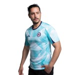 Herren Cruz Azul 2025/26 Drittes Aufwärmshirt – Türkis/Weiß