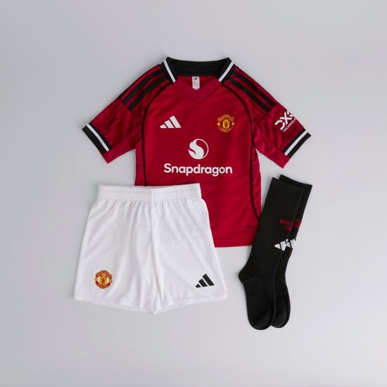 Kinder Manchester United 2025/26 Heimset Kinder Manchester United 2025/26 Heimset