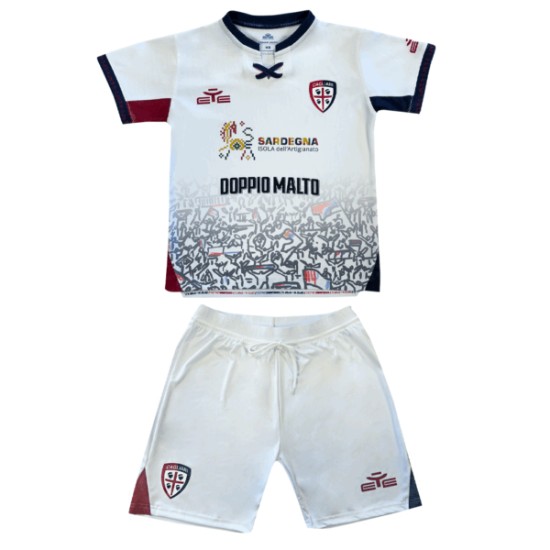 Kinder Cagliari Calcio 2025/26 Auswärtsset Kinder Cagliari Calcio 2025/26 Auswärtsset