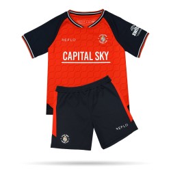 Kinder Luton Town 2025/26 Heimtrikotset